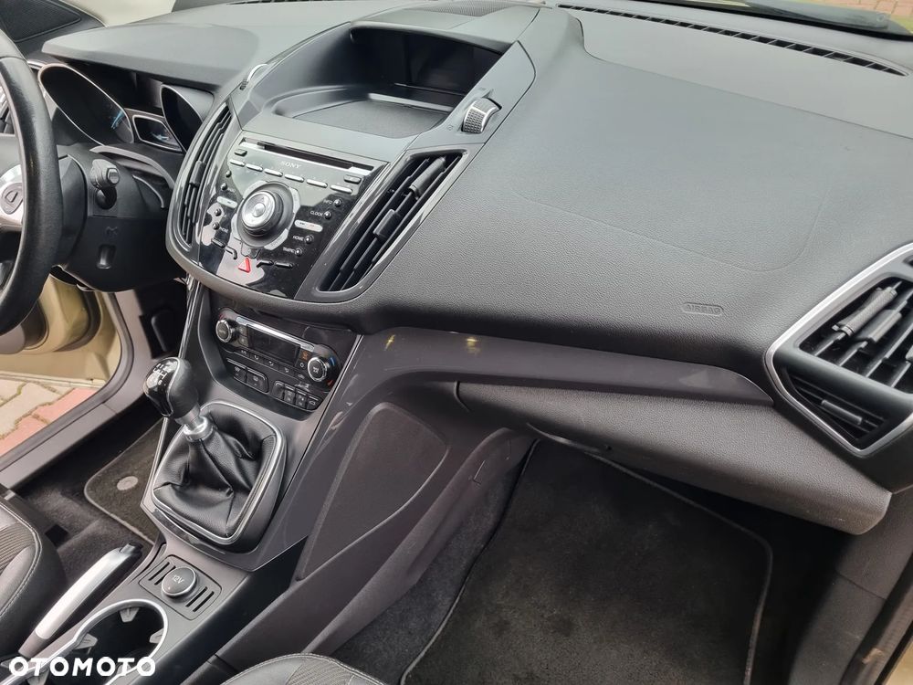 Ford Kuga 2.0 TDCi Titanium - 23