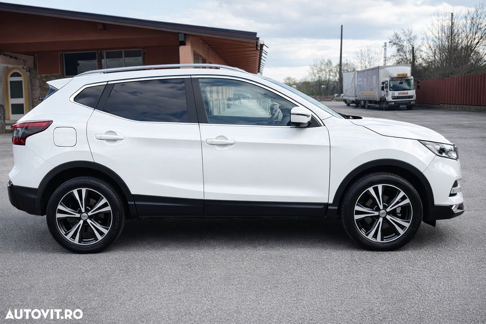 Nissan Qashqai 1.6 DCI Start/Stop Tekna - 18