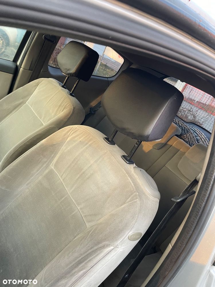 Renault Clio 1.6 16V Extreme - 9