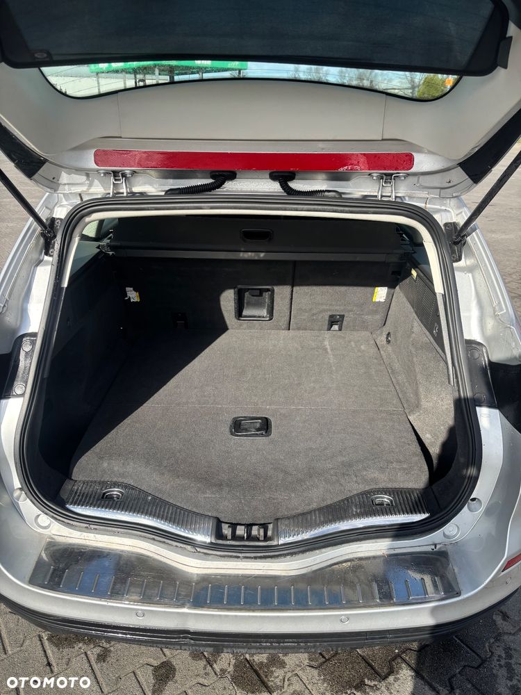 Ford Mondeo - 12
