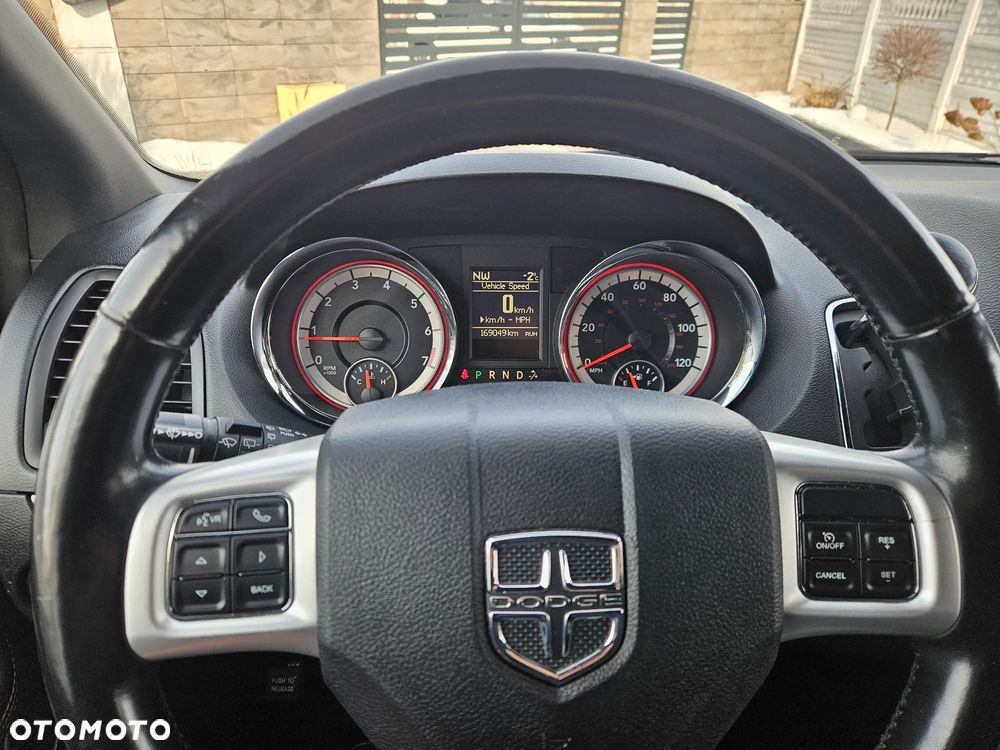 Dodge Grand Caravan 3.6 R/T - 16