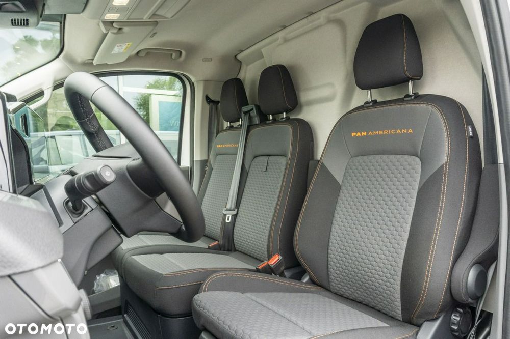 Volkswagen Transporter - 15