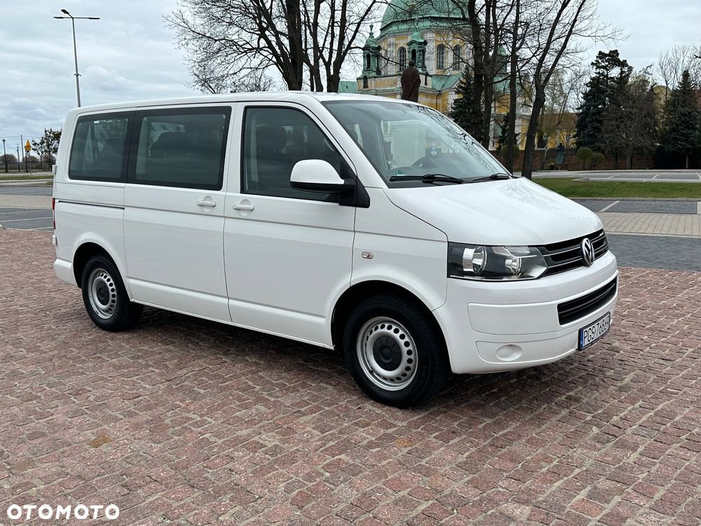 Volkswagen Caravelle L1 Comfortline - 2
