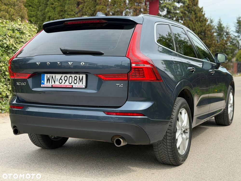 Volvo XC 60 T4 Momentum Pro - 4