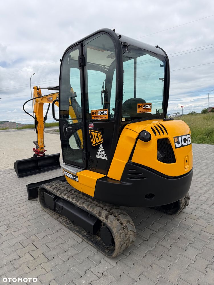 JCB 8026 - 3
