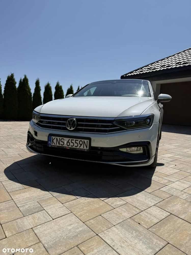 Volkswagen Passat 2.0 TSI Elegance DSG - 2