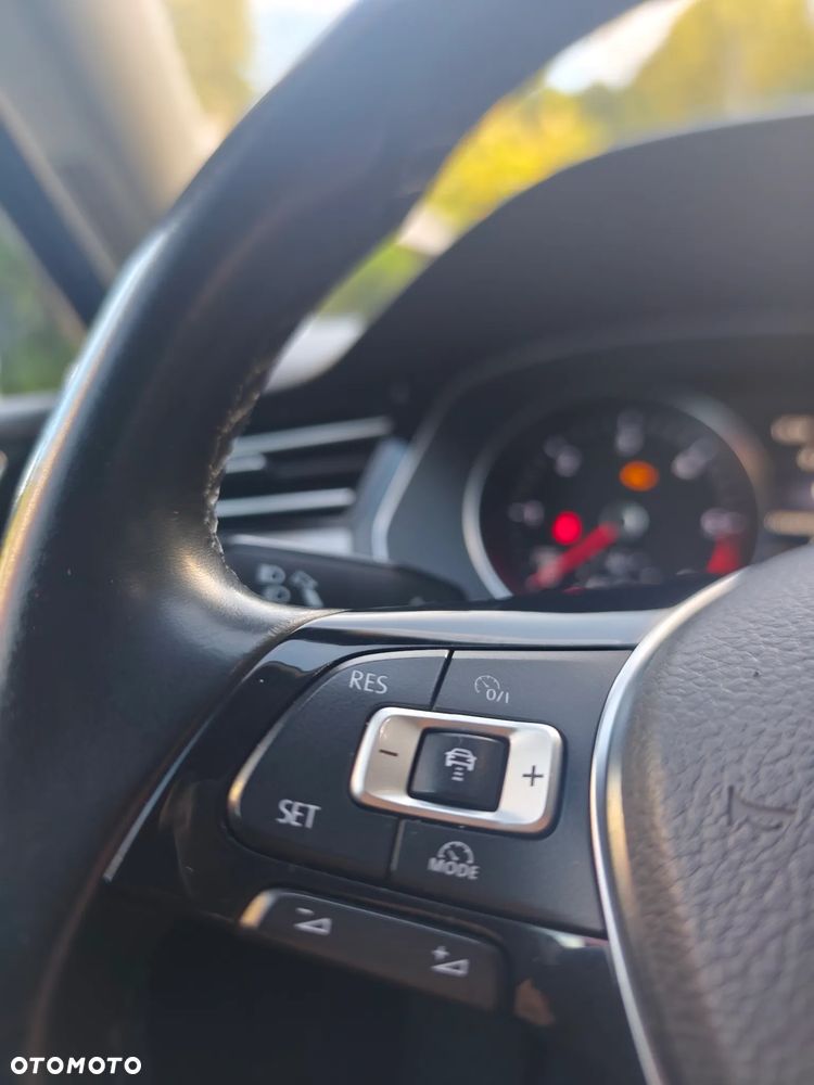 Volkswagen Passat Alltrack - 25