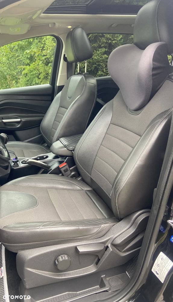 Ford Kuga - 24