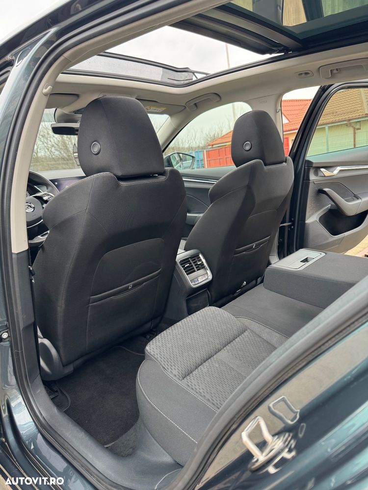 Skoda Octavia 2.0 TDI DSG Style - 18