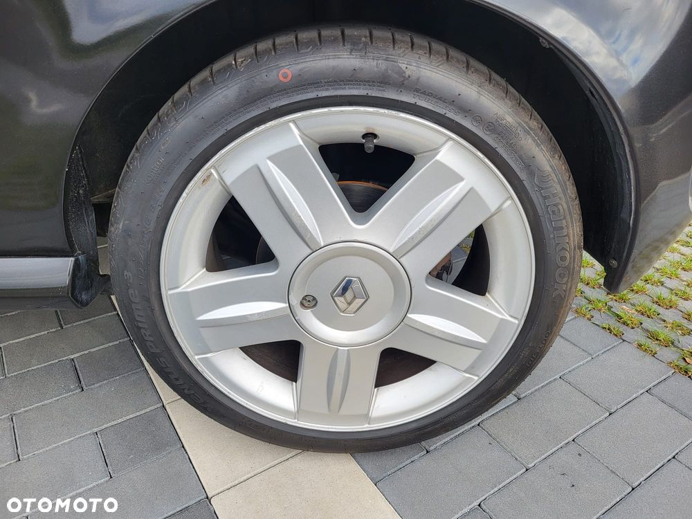 Renault Clio 2.0 16V Sport - 9