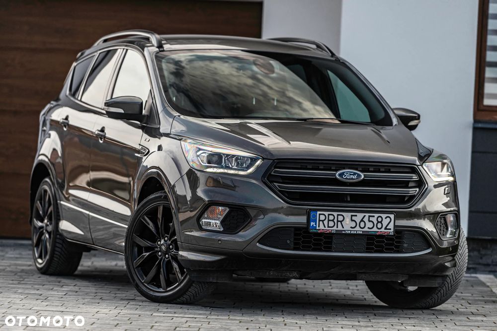 Ford Kuga 1.5 EcoBoost 2x4 ST-Line - 2