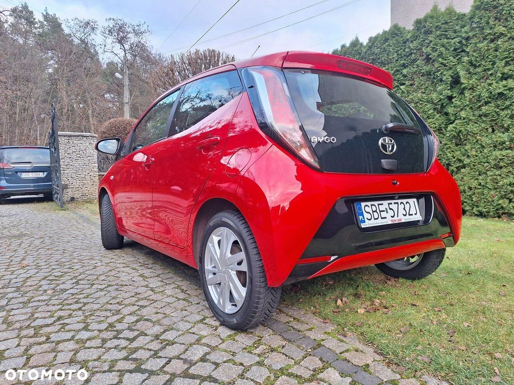 Toyota Aygo x-play touch - 29