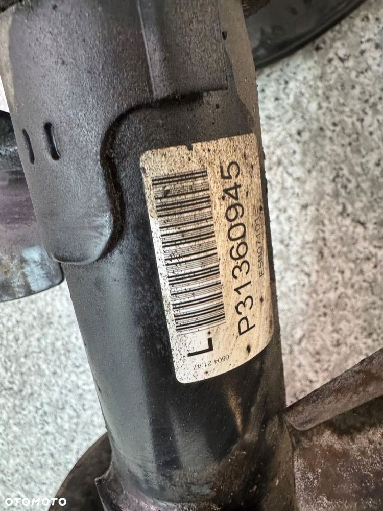 zwrotnica mcpherson lewy przód volvo v40 ii 2012-2018 2.0 d4 31360945 - 6