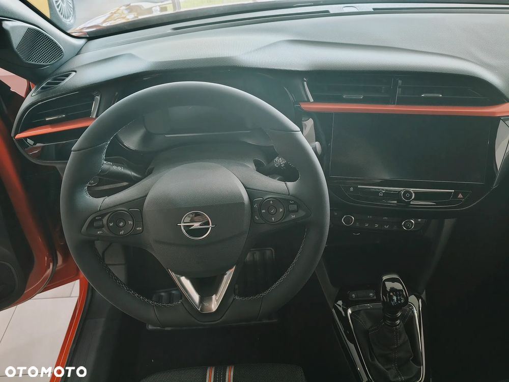 Opel Corsa 1.2 T Yes S&S - 11