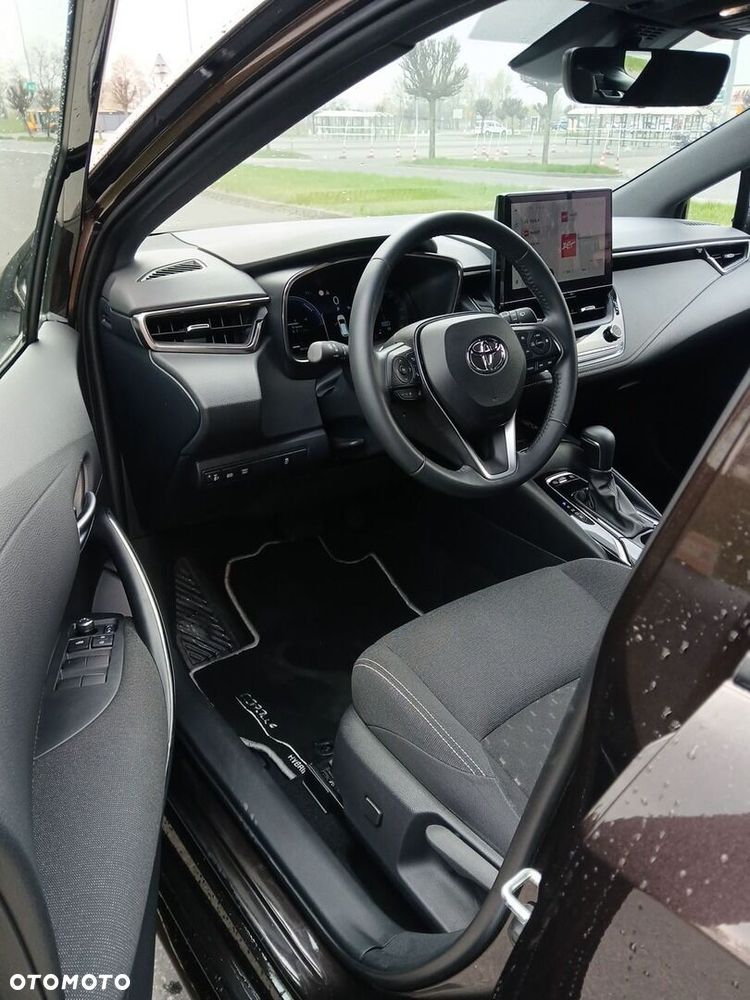 Toyota Corolla 1.8 Hybrid Comfort - 18