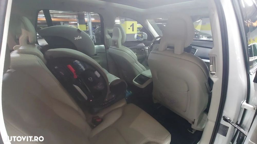 Volvo XC 90 D5 AWD Momentum - 14