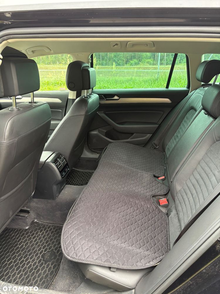 Volkswagen Passat 2.0 TDI (BlueMotion Technology) Highline - 8