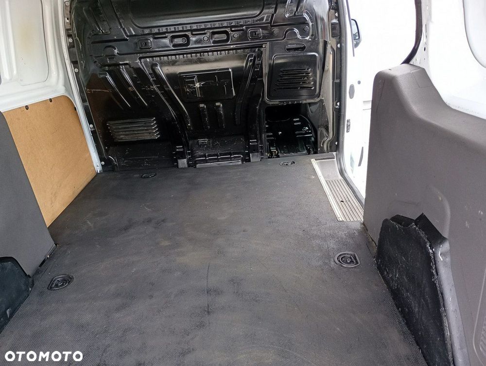 Ford Connect - 18