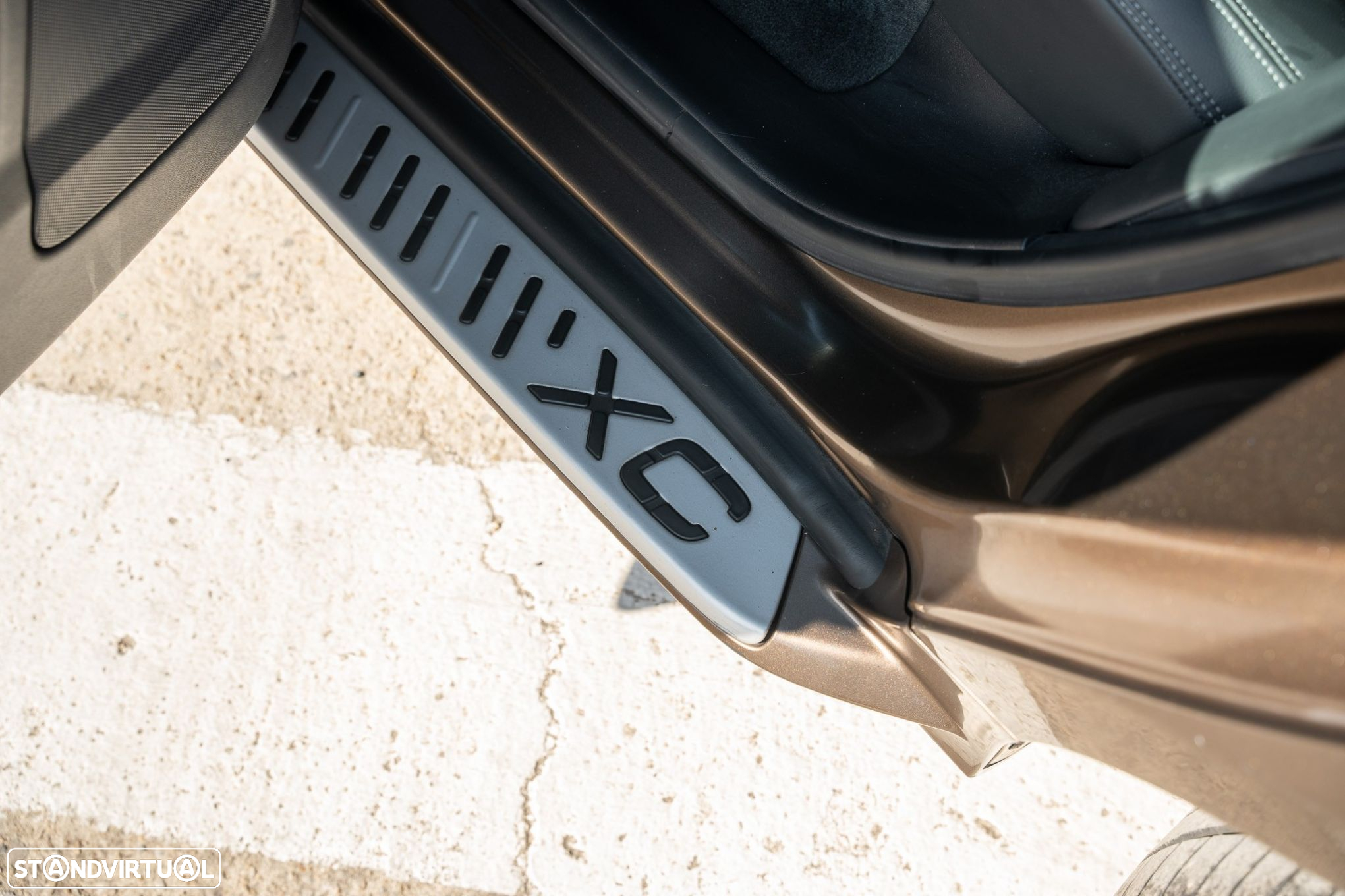 Volvo XC 60 2.0 D3 Summum Geartronic - 17