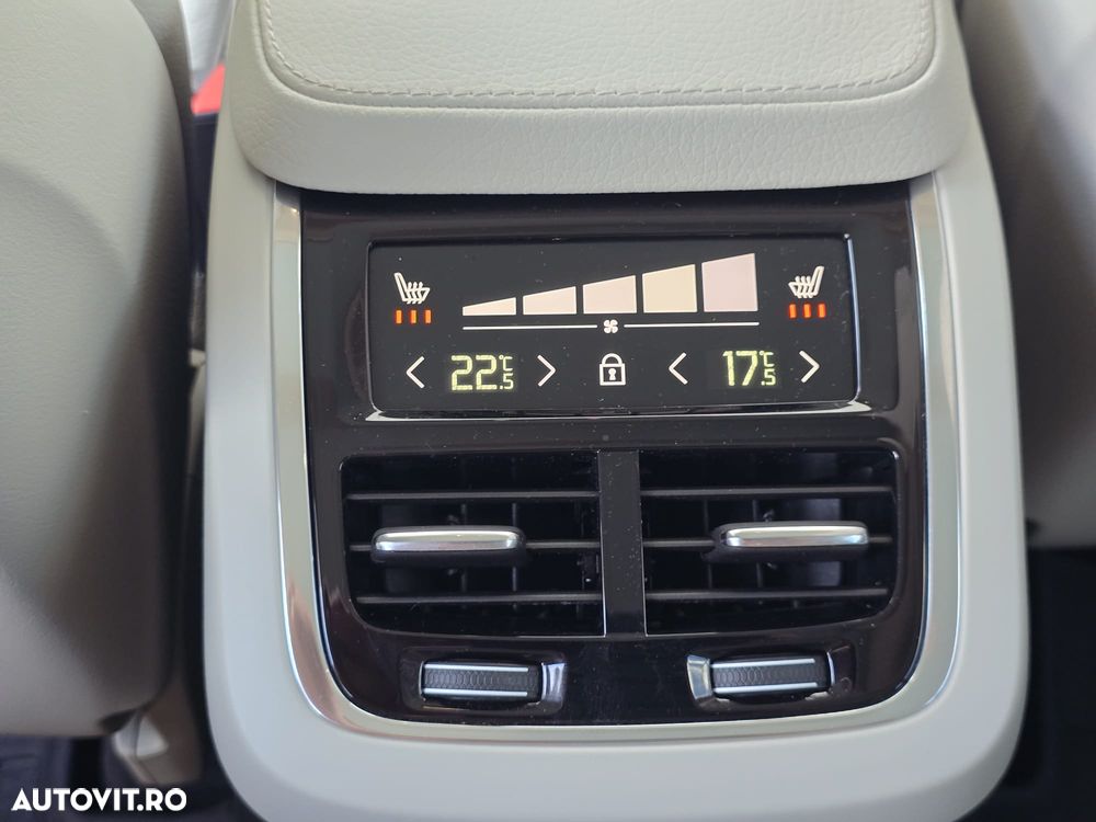 Volvo XC 90 T8 AWD Recharge Geartronic Inscription Expression - 8