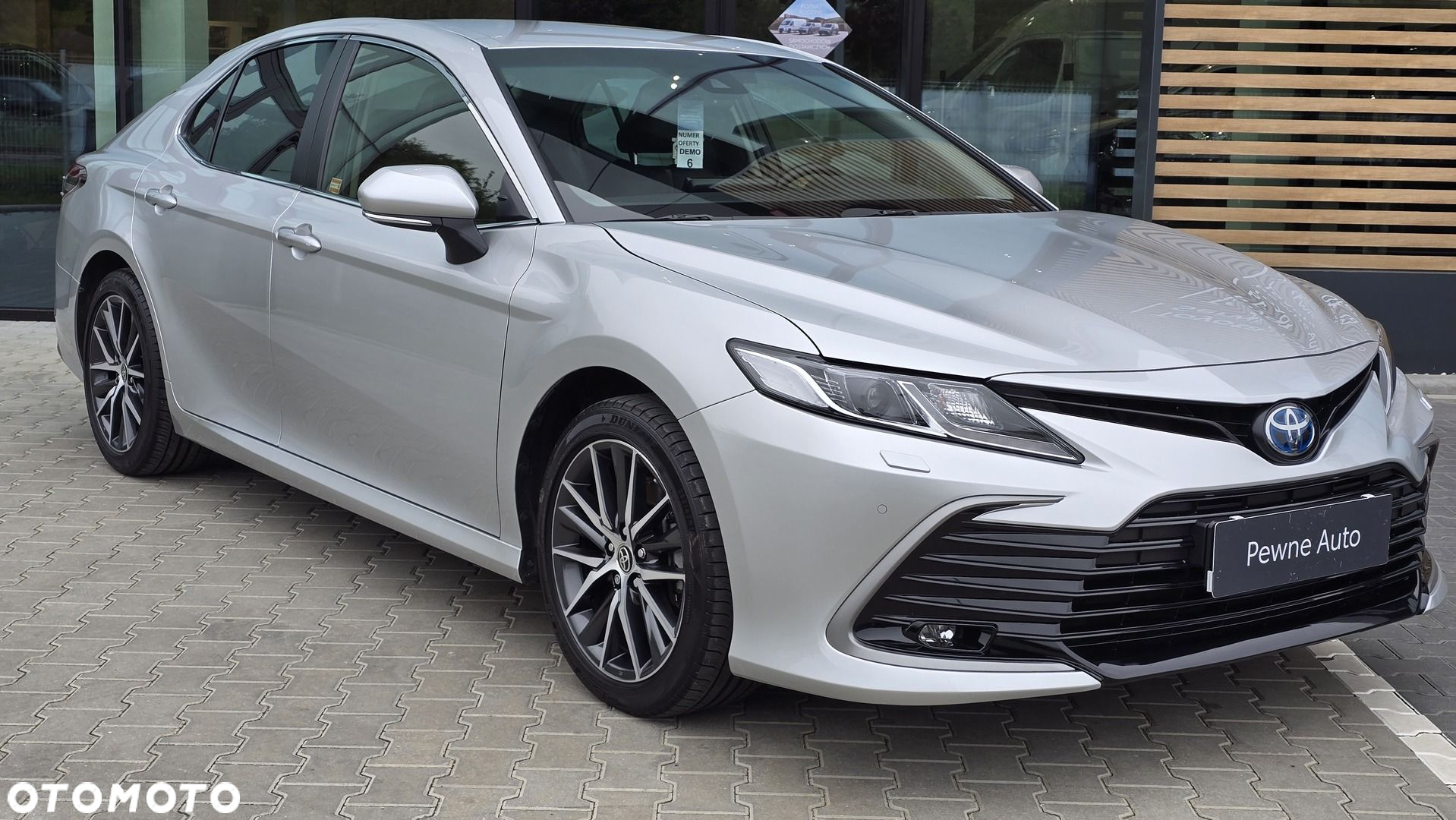 Toyota Camry - 2