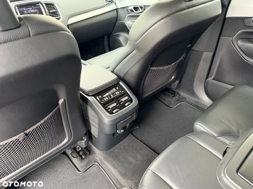 Volvo XC 90 D5 AWD Geartronic RDesign - 7