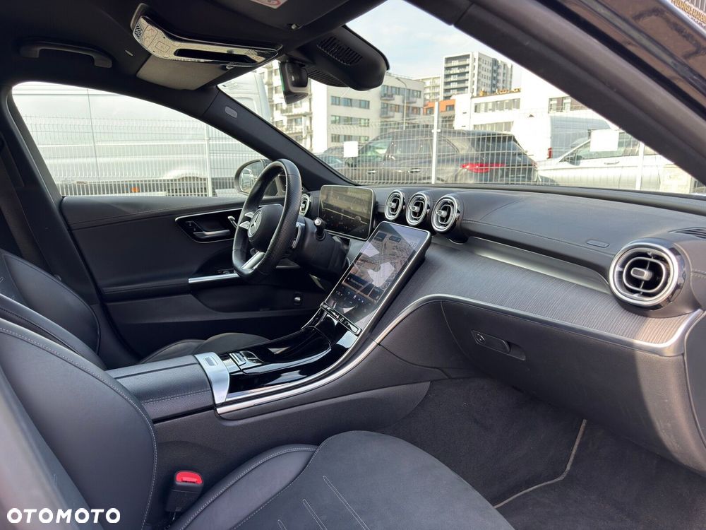 Mercedes-Benz Klasa C 200 mHEV 4-Matic AMG - 22