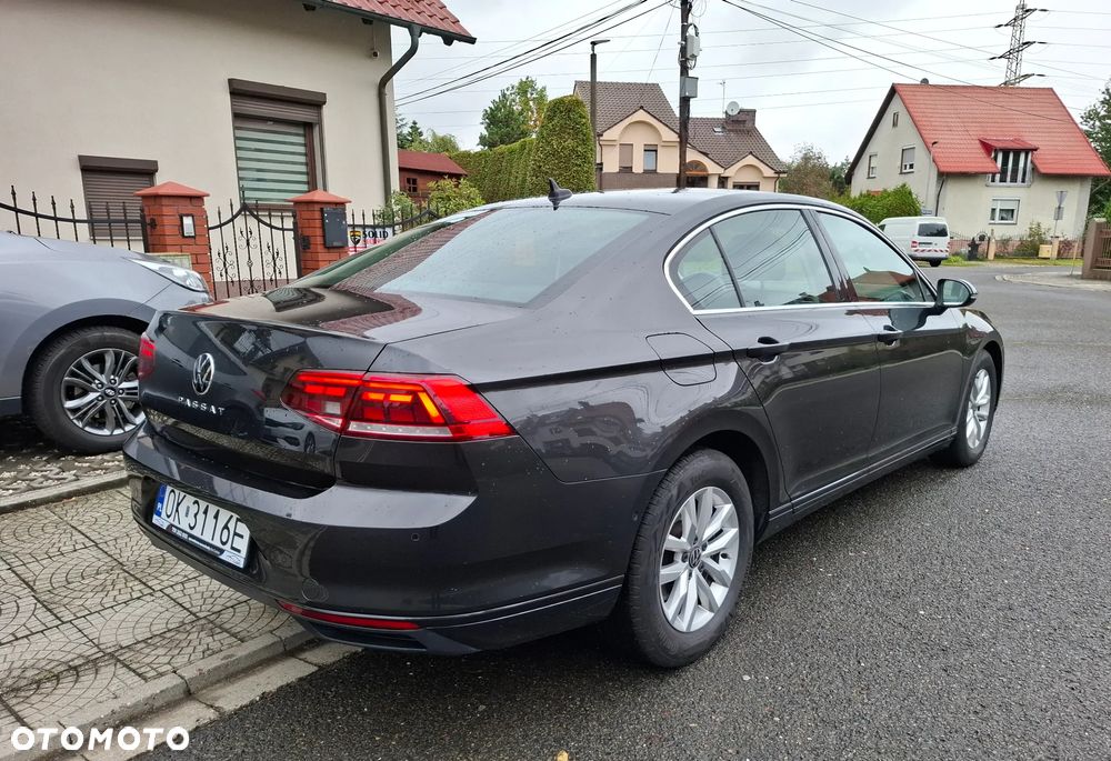 Volkswagen Passat 1.5 TSI EVO Business - 10