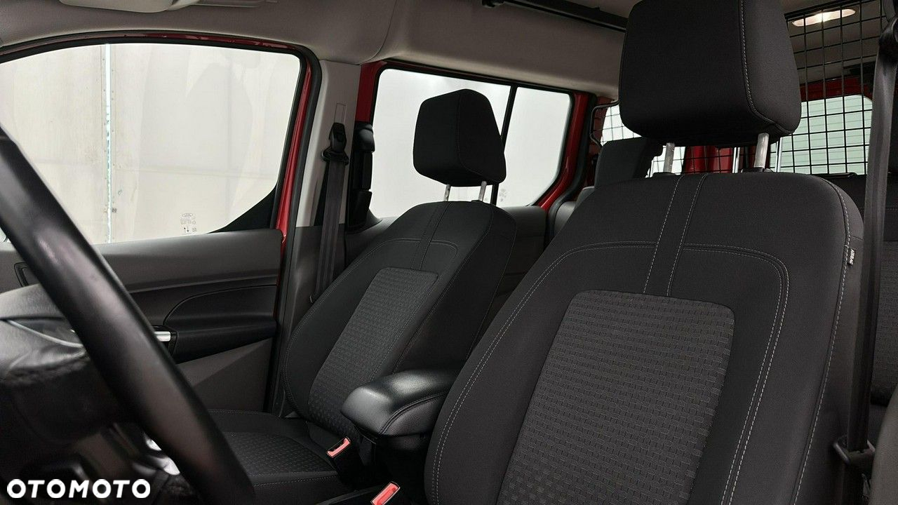 Ford Transit Connect - 11