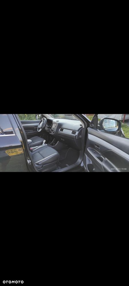 Mitsubishi Outlander Instyle NAVI - 9