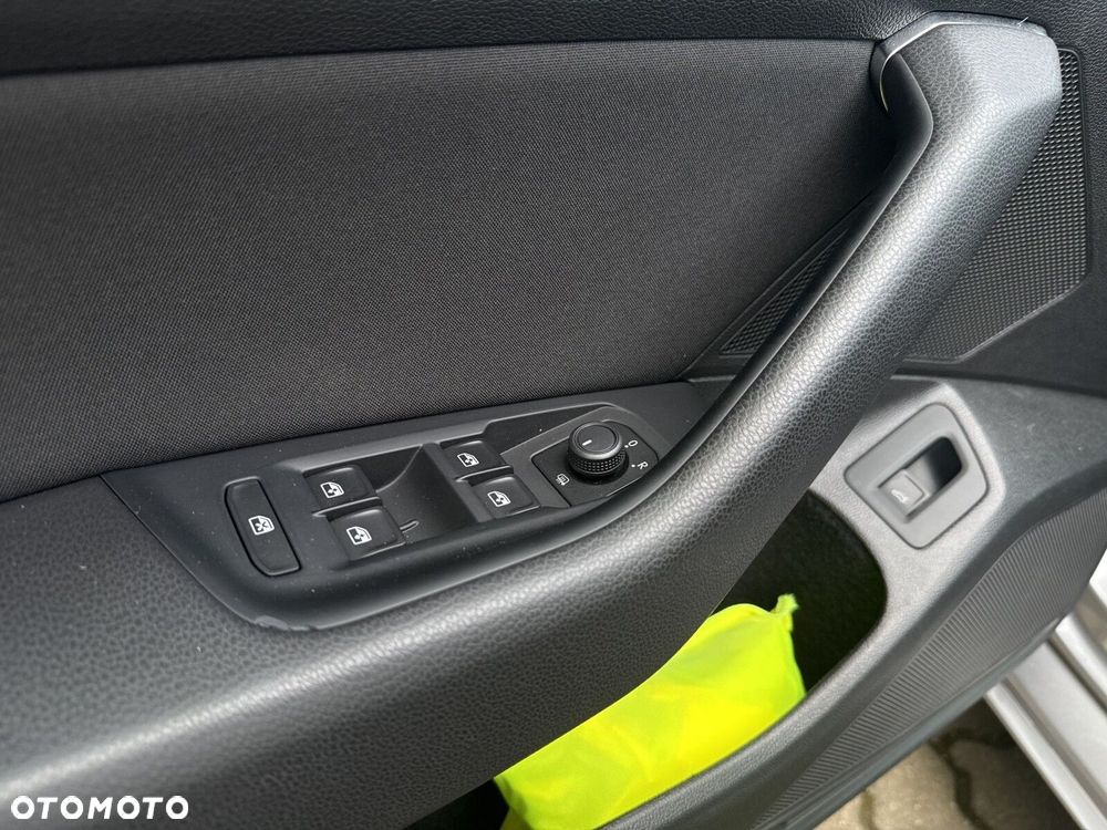 Volkswagen Passat Variant 2.0 TDI EVO Business DSG - 10
