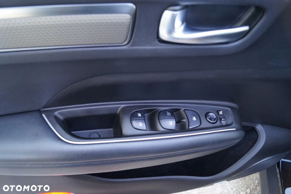 Renault Koleos 2.0 dCi Initiale Paris 4x4 X-Tronic - 4