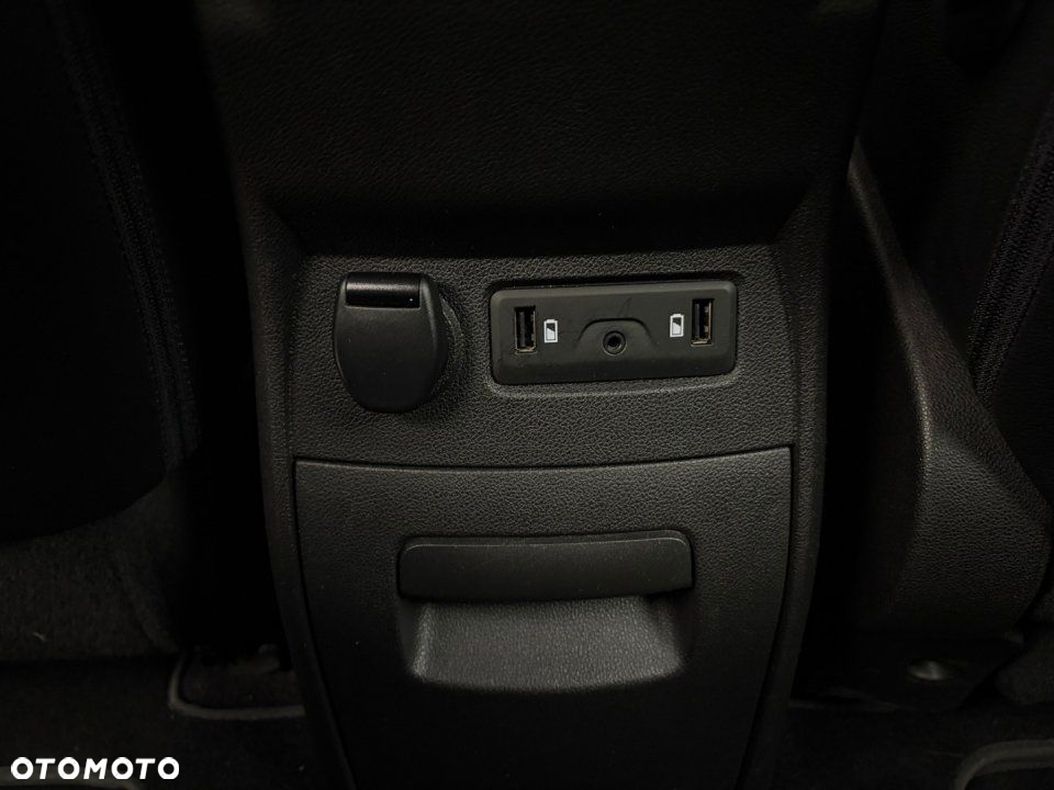 Renault Grand Scenic - 12