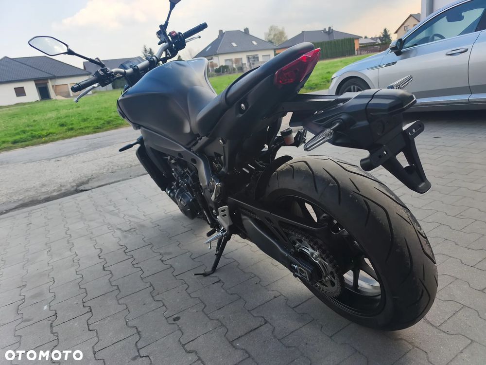 Yamaha MT - 7