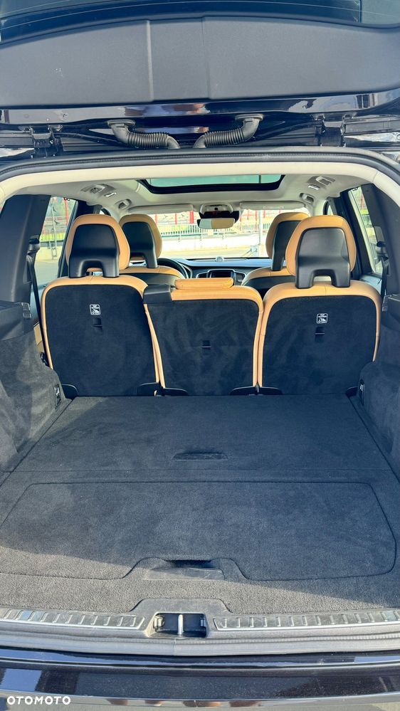 Volvo XC 90 D5 AWD Momentum - 6