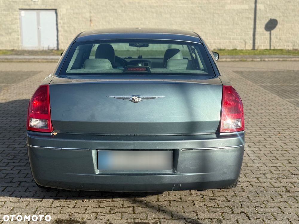 Chrysler 300C 3.5 V6 - 5