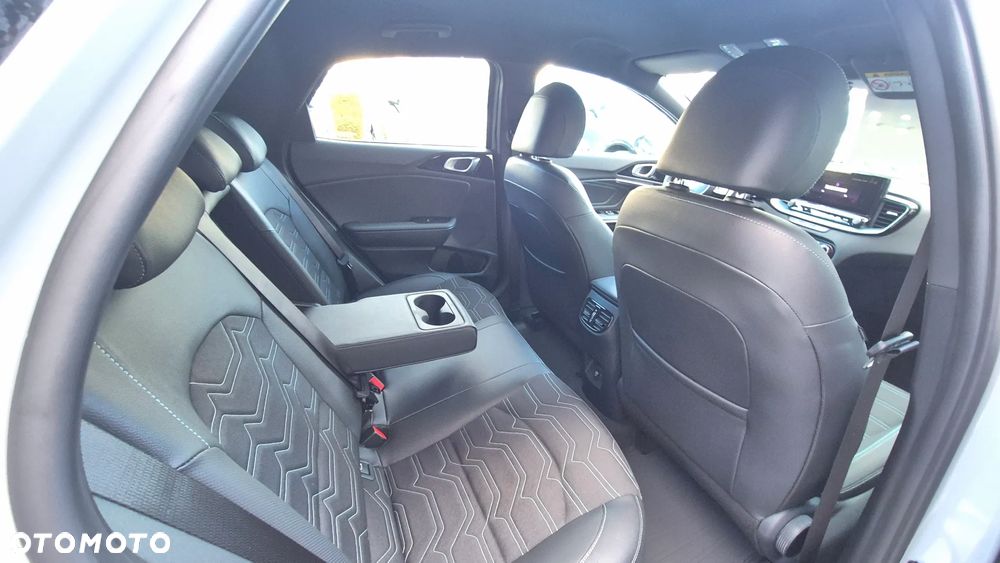 Kia XCeed 1.6 T-GDI Tribute DCT - 12