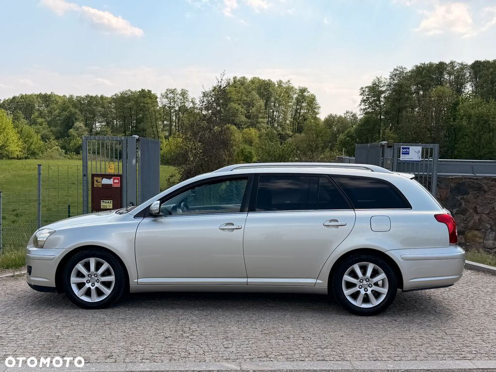 Toyota Avensis 1.8 VVT-i Luna - 6
