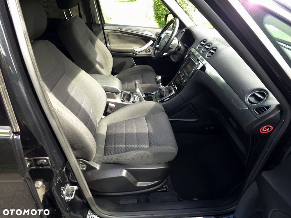Ford S-Max - 8
