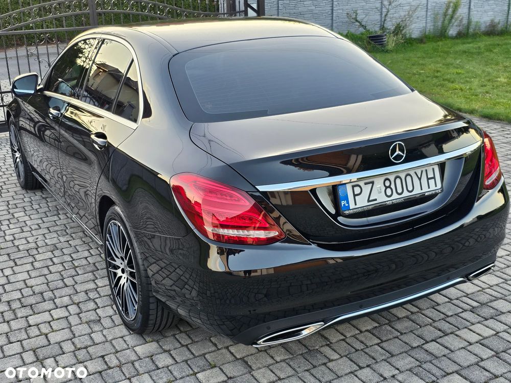 Mercedes-Benz Klasa C 300 7G-TRONIC - 34