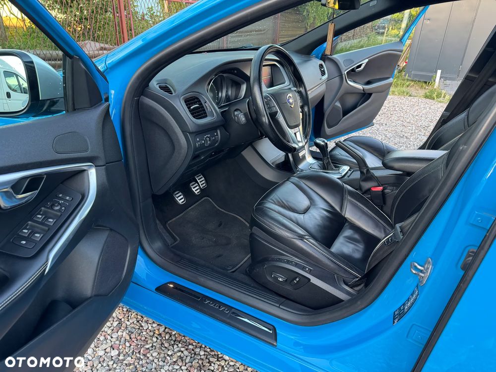 Volvo V40 D4 Drive-E R-Design Momentum - 6