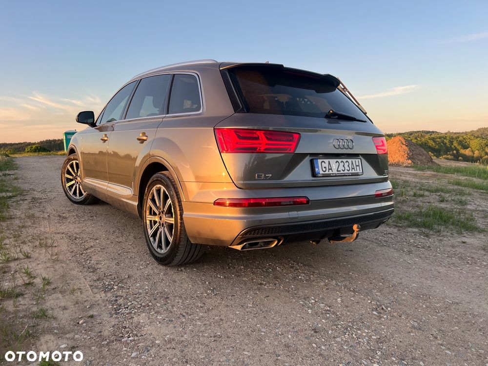 Audi Q7 3.0 TDI ultra Quattro Tiptronic - 5