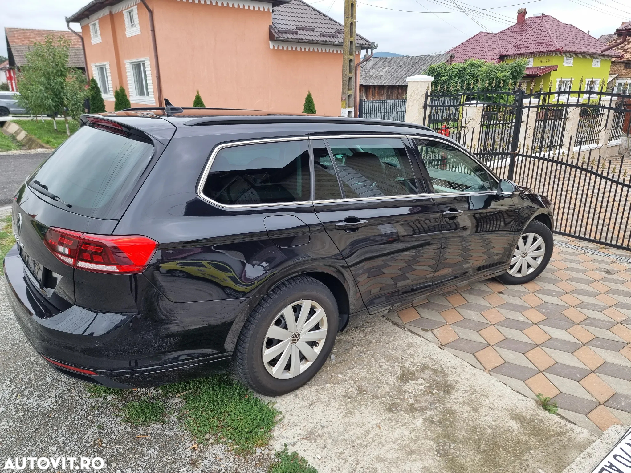 Volkswagen Passat Variant 2.0 TDI (BlueMotion Technology) Comfortline - 20
