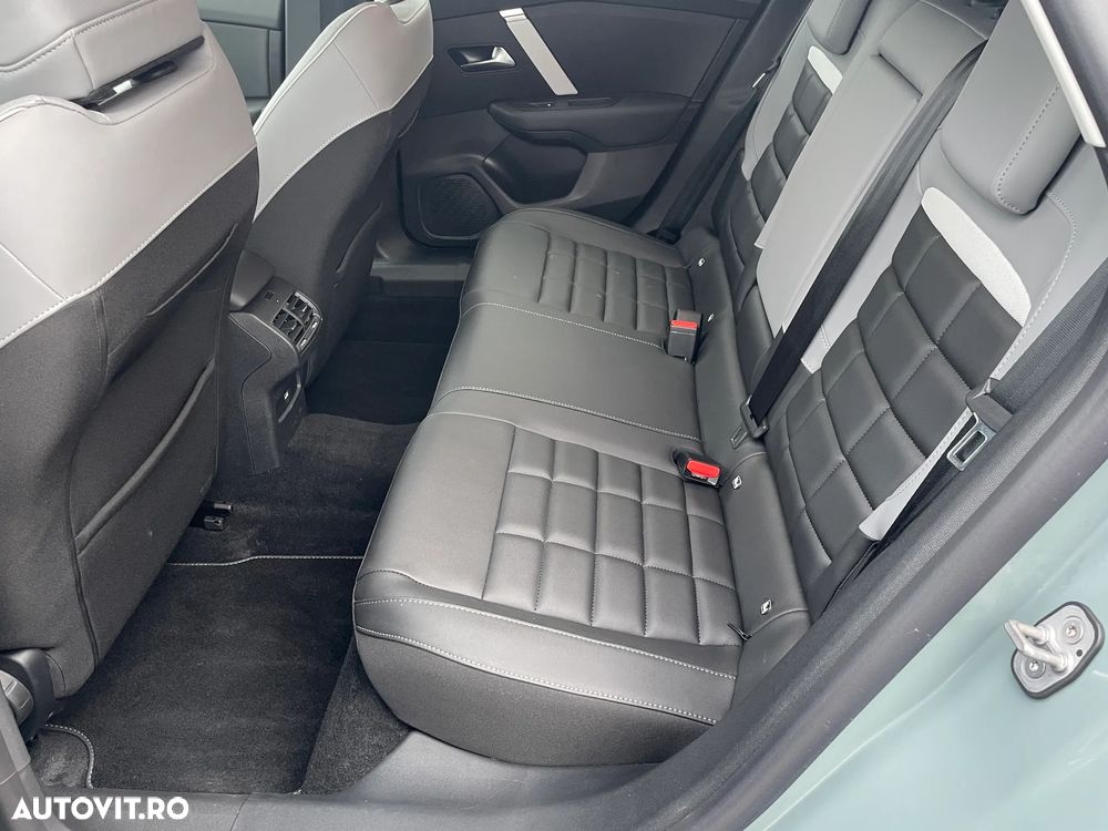 Citroën C4 1.2 136 eDCT6 MHEV MAX - 11