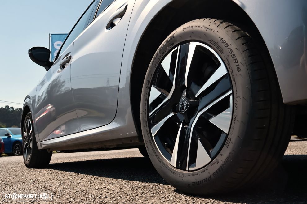 Peugeot 208 1.2 PureTech Allure - 5