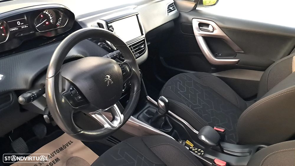 Peugeot 2008 1.6 BlueHDi Style - 13