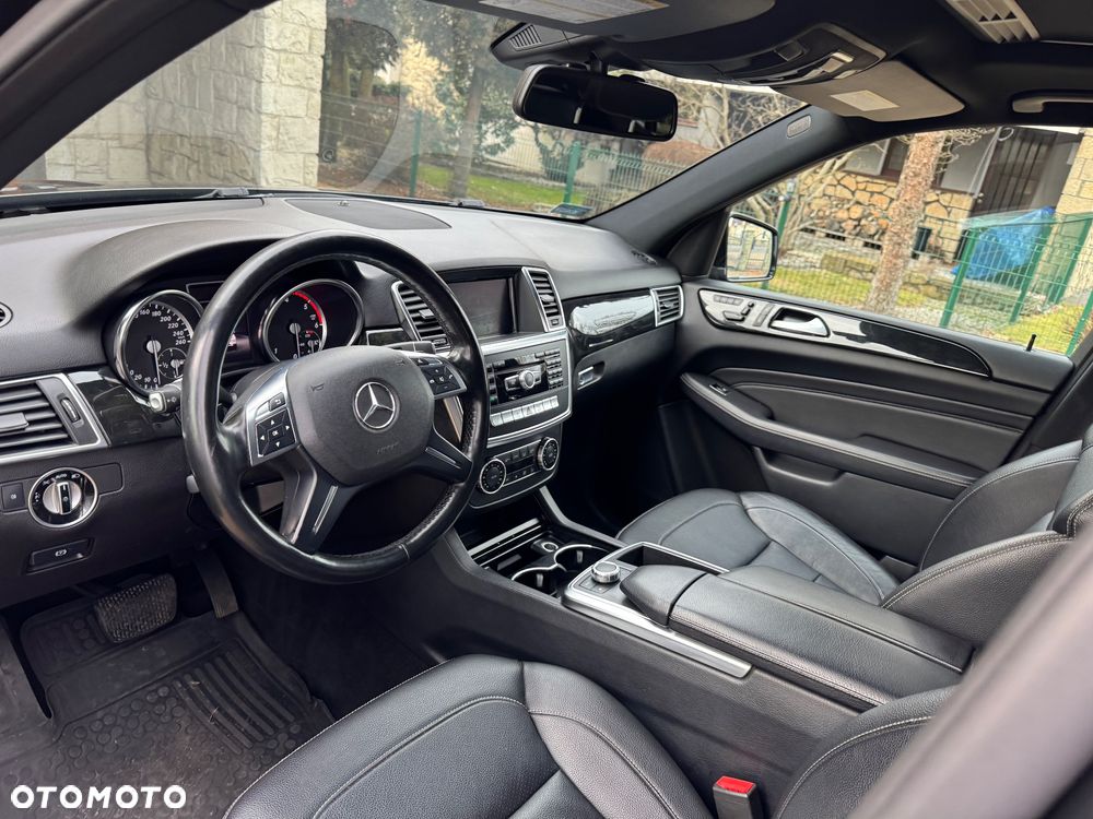 Mercedes-Benz ML 350 BlueTEC 4MATIC 7G-TRONIC - 7