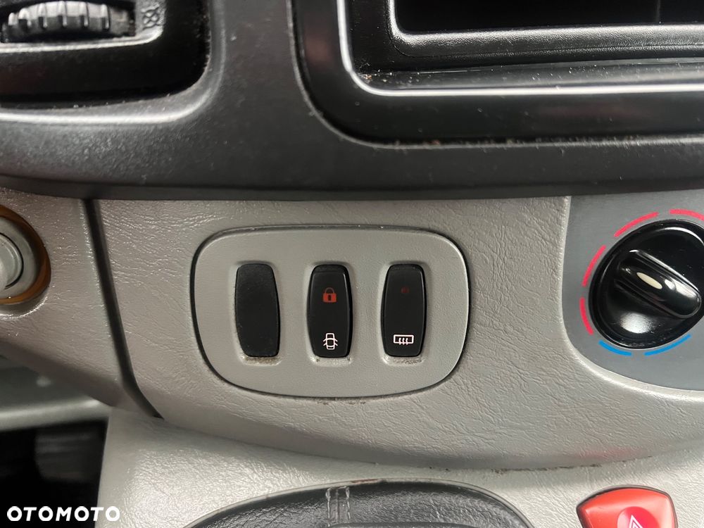 Renault Trafic - 37