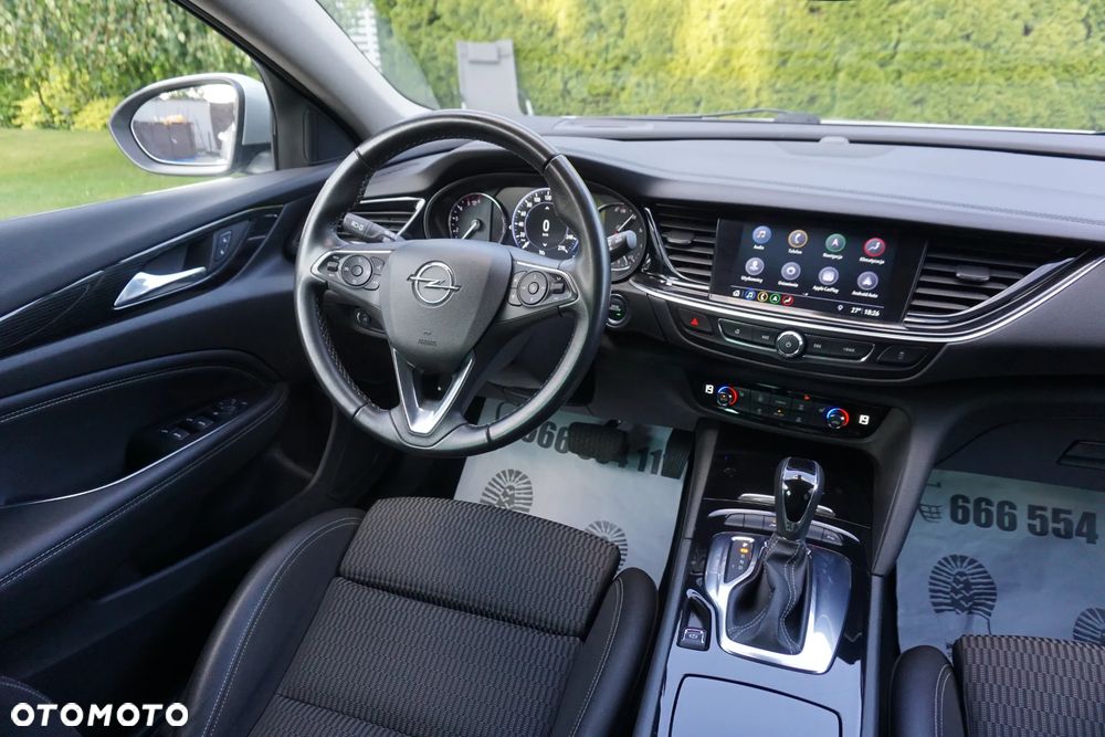Opel Insignia - 18