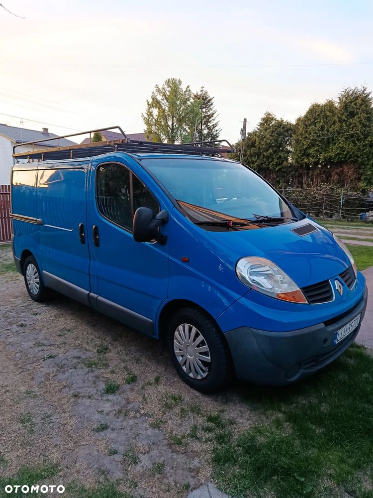 Renault TRAFIC - 1